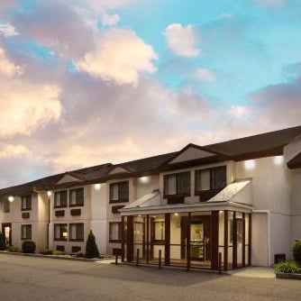 FairBridge Inn Express Nyack Thumbnail