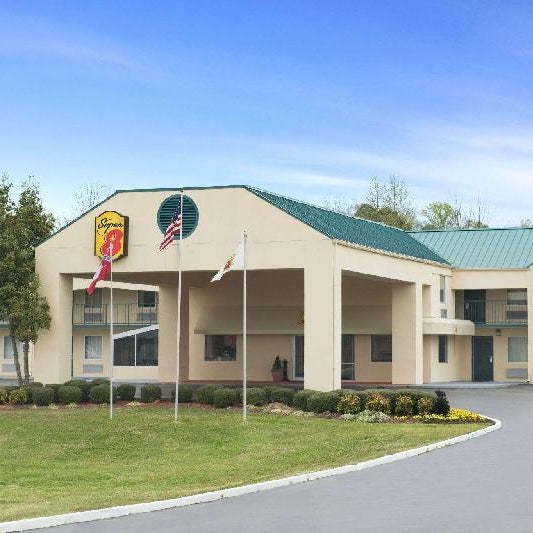 Super 8 by Wyndham Meridian Thumbnail