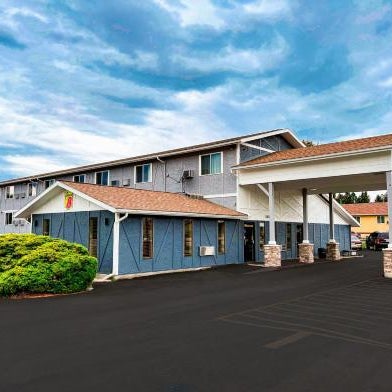 Super 8 by Wyndham Missoula/Brooks Street Thumbnail