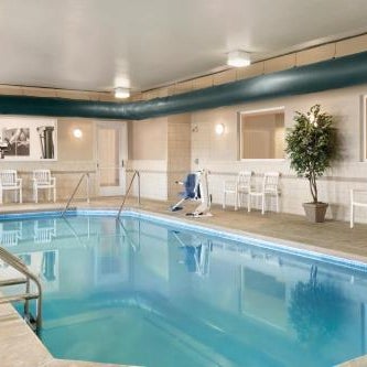 Country Inn & Suites by Radisson, Indianapolis Airport South, IN Thumbnail
