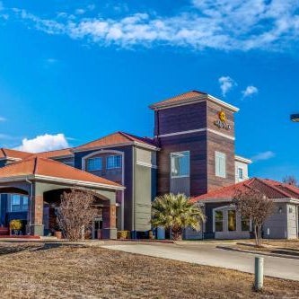 La Quinta Inn & Suites by Wyndham Kerrville Thumbnail