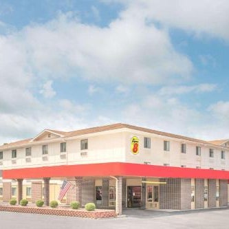 Super 8 by Wyndham Terre Haute Thumbnail