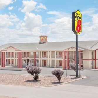 Super 8 by Wyndham Van Horn Thumbnail