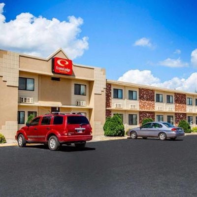 Econo Lodge Inn & Suites Newton Thumbnail