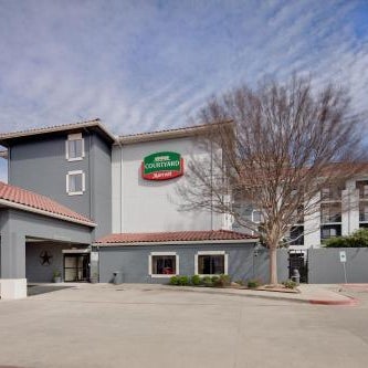 Courtyard by Marriott Fort Worth I-30 West Near NAS JRB Thumbnail