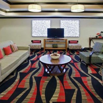 La Quinta Inn & Suites by Wyndham Conway Thumbnail