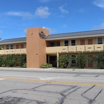 Curtis Inn & Suites Thumbnail