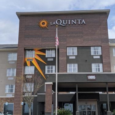 La Quinta Inn & Suites by Wyndham Montgomery Thumbnail