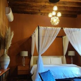 Bito's Hotel Boutique Thumbnail