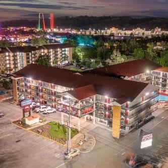 Americana Inn a Travelodge by Wyndham Thumbnail