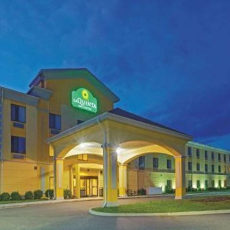 La Quinta Inn & Suites by Wyndham Richmond - Kings Dominion Thumbnail