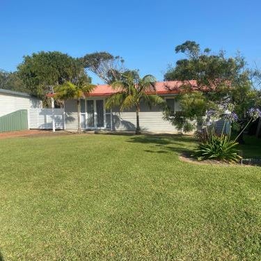 Blue Haze- Pet friendly- Big outdoor living area with a BBQ