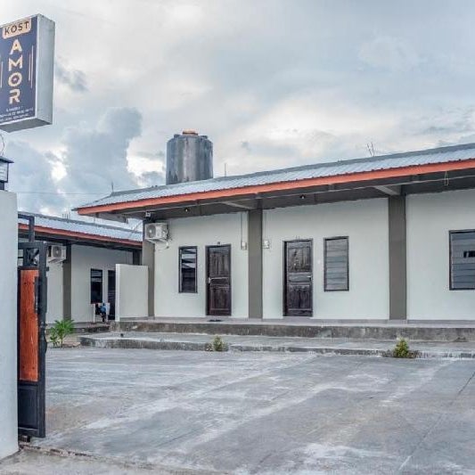 Amor Homestay near Eltari International Airport Mitra RedDoorz