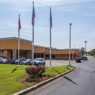 Quality Inn & Suites Chattanooga-East Ridge Thumbnail