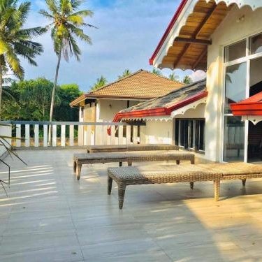 Rosanuka Beach Villa Thumbnail
