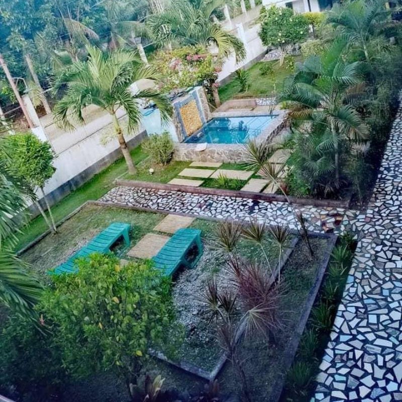 PEDRO'S RESORT