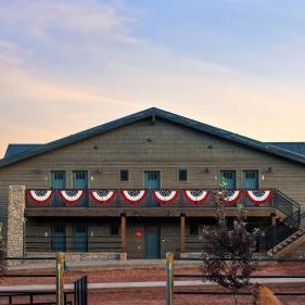 Lodge at 5600