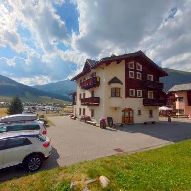 Family House Amalia Myholidaylivigno