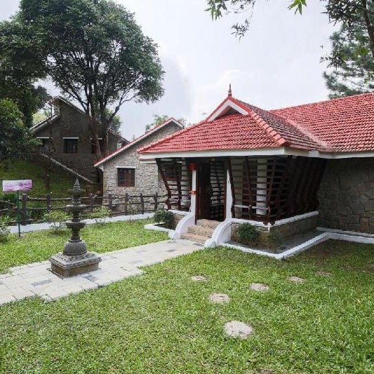 Adrak Summer Sand Hill Resort Vagamon