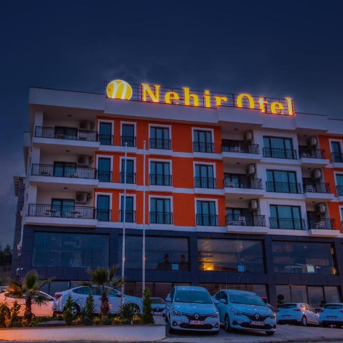 NEHİR OTEL