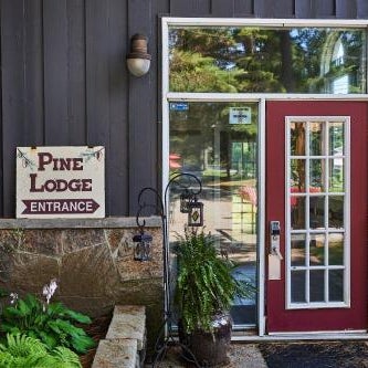 3 Pines Lodge Muskoka Thumbnail