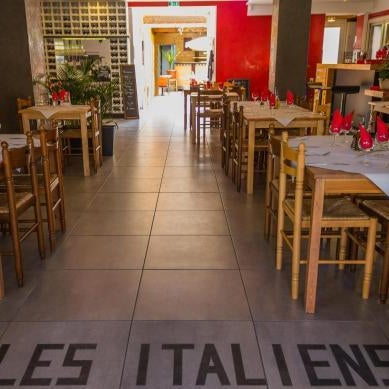 Hôtel Les Italiens Thumbnail