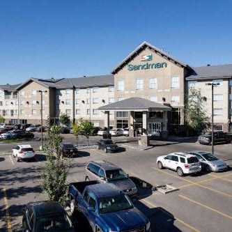 Sandman Hotel & Suites Calgary South Thumbnail