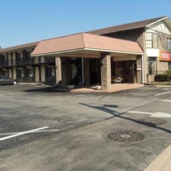 Oasis Motel by The Falls Thumbnail