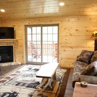 Blessing Lodge by Amish Country Lodging Thumbnail