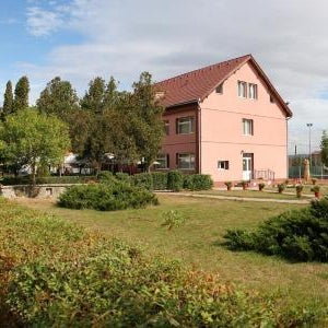 Hotel Pamira Thumbnail