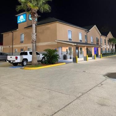 Americas Best Value Inn Sulphur Thumbnail