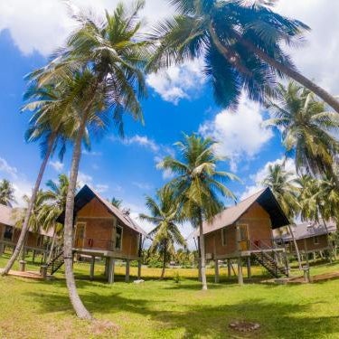 Ahas Pokuna Holiday Resort