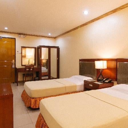 Peace Hotel by RedDoorz Thumbnail