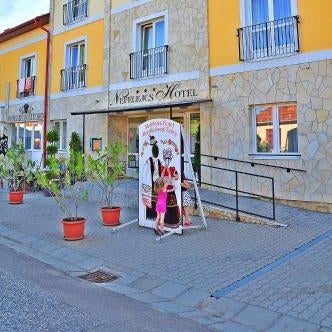 Nefelejcs Hotel