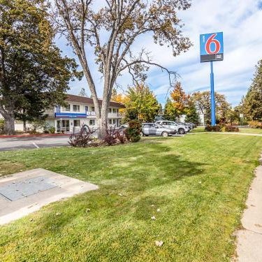 Motel 6-Yreka, CA Thumbnail