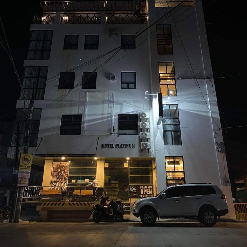 RedDoorz Plus @ Hotel Platinum Occidental Mindoro