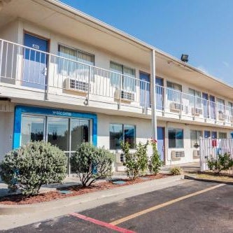 Studio City Suites, a Travelodge by Wyndham Thumbnail