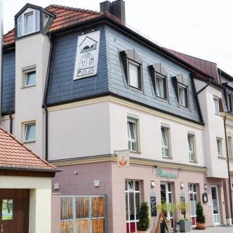 Hotel Villa Erlen by UniqStay Thumbnail