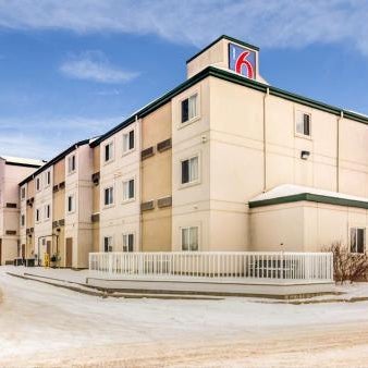 Days Inn by Wyndham Stony Plain Thumbnail