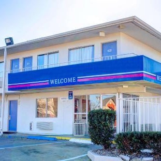 Motel 6-Murfreesboro, TN Thumbnail