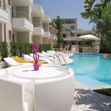 Santa Caterina Hotel & Apartment