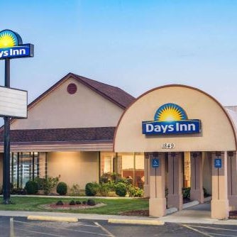 Days Inn by Wyndham Grove City Columbus South Thumbnail