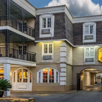 Super 8 by Wyndham New Orleans Thumbnail