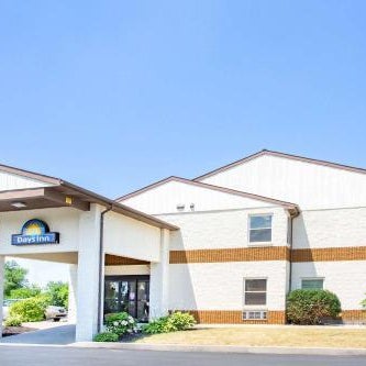 Days Inn by Wyndham Lancaster PA Dutch Country Thumbnail