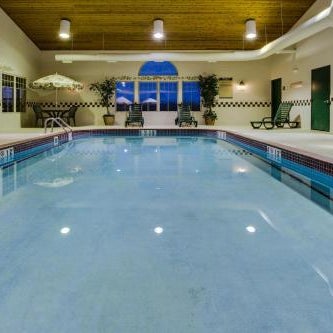 Country Inn & Suites by Radisson, Stockton, IL Thumbnail