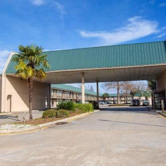 OYO Hotel Port Allen LA I-10 West Thumbnail