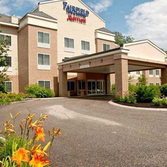 Fairfield Inn & Suites by Marriott Brunswick Freeport Thumbnail