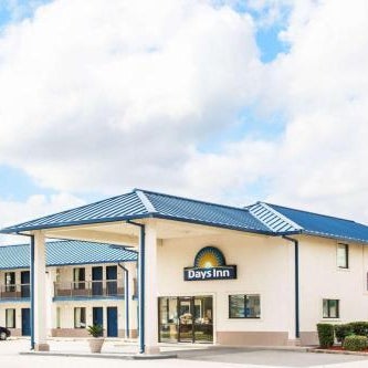 Days Inn by Wyndham Valdosta I-75 Thumbnail