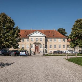 Skjoldenæsholm Slot