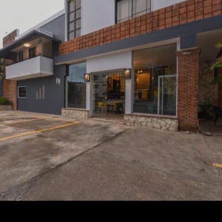 PH 19 Guesthouse Hotel in Gazcue Thumbnail